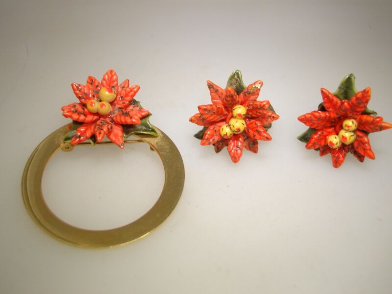Vintage 1960s Lucite Poinsettia Pin and Clip-on Earrings Set