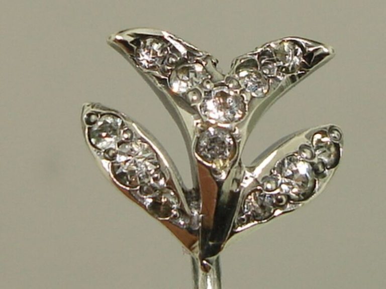Art Nouveau vermeil sterling silver stick pin with sparkling diamonds