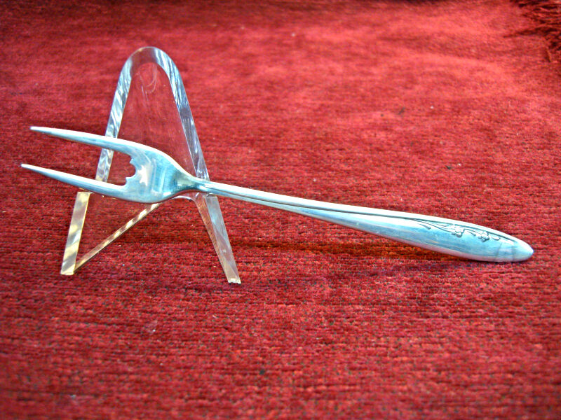 Lunt Sterling Silver Spring Serenade Pickle Fork