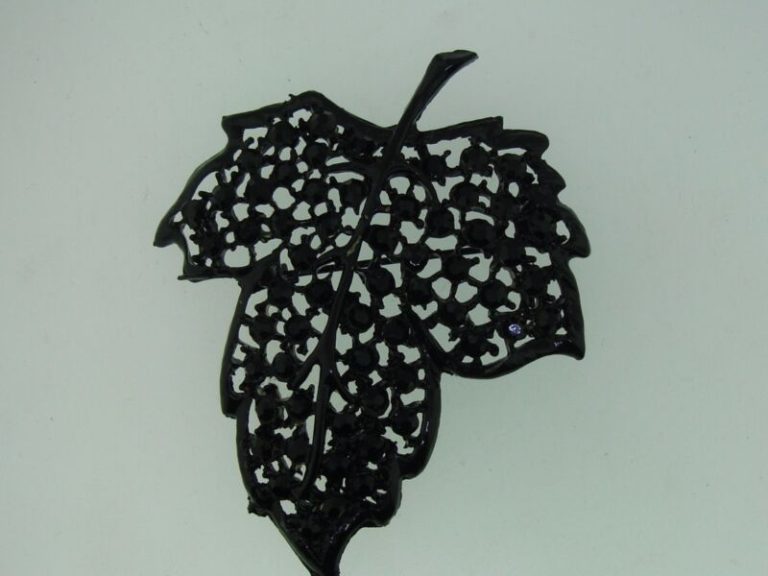 Vintage black metal filigree oak leaf rhinestone pin, 1950s-60s