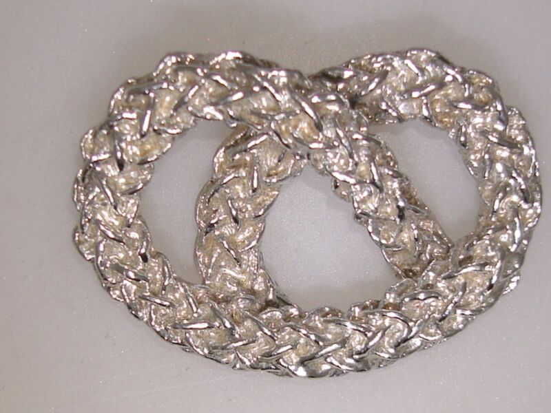 Vintage Gerry's silver braided pretzel brooch pin with vermeil back