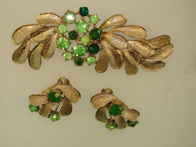 Vintage Pegasus Coro rhinestone pin and earrings set (1950s)