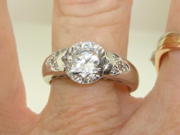Sterling silver engagement ring with a 2 carat cubic zirconia stone