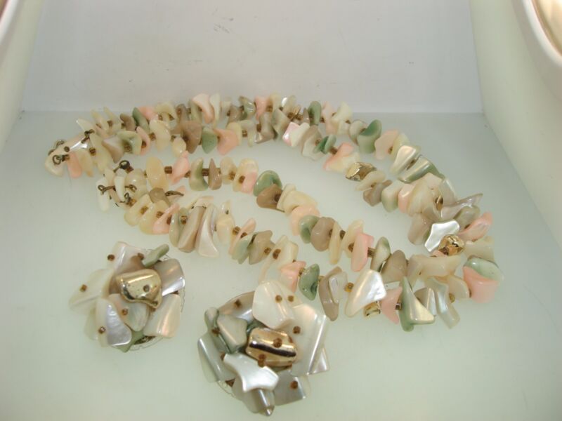 Vintage 1950s-60s Japan pastel mother of pearl choker and earring set with chunky gold accents