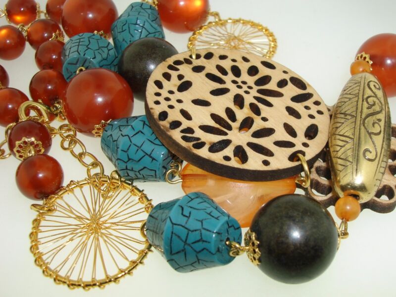 Vintage Joan Rivers lucite and wood beaded necklace with unique cutouts