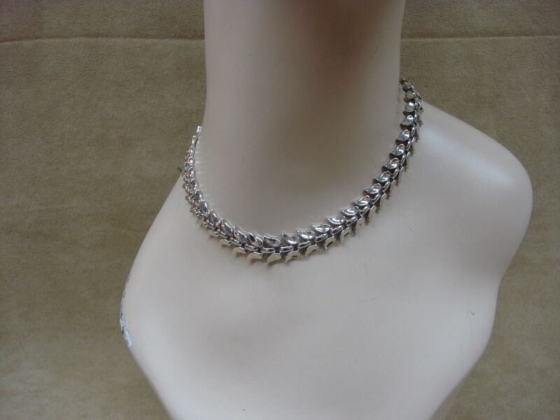 Vintage Trifari silver leaf choker necklace