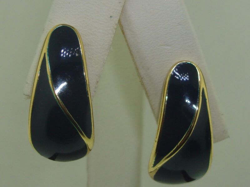 Vintage Trifari blue enamel clip-on earrings (1960s-70s)