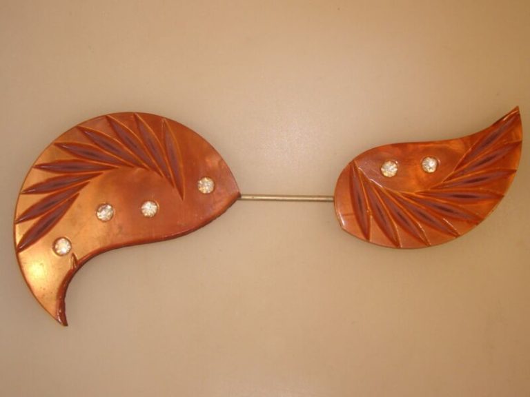 Vintage 1940s Lucite Jabot Pin, Brown & Purple Marble with Rhinestones