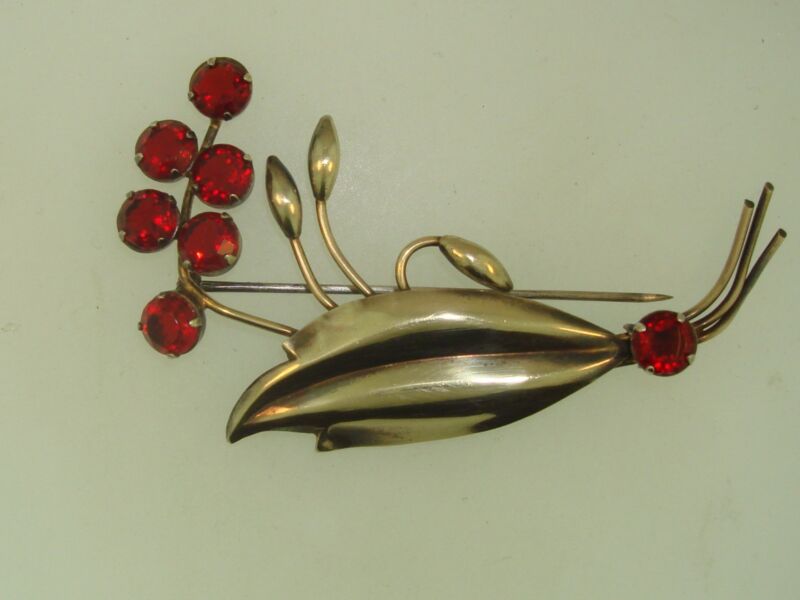 Vintage 1940s Star-Art red rhinestone flower pin