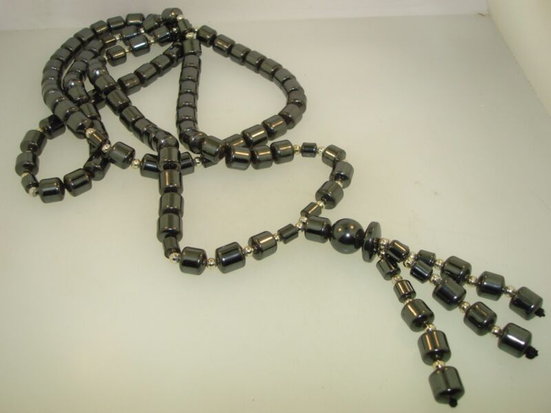 Vintage 1970s-80s graduated hematite and silver bead lariat necklace
