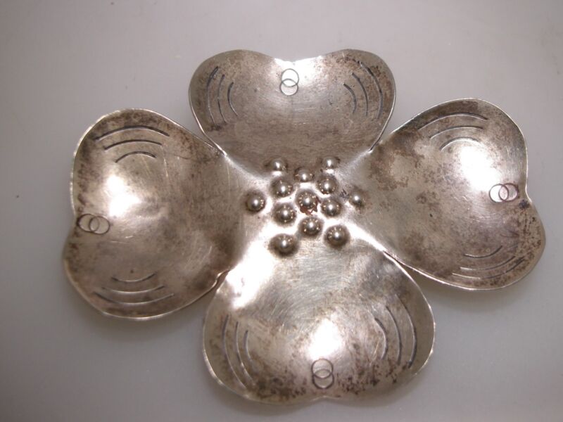 Vintage handmade sterling silver dogwood blossom brooch pin