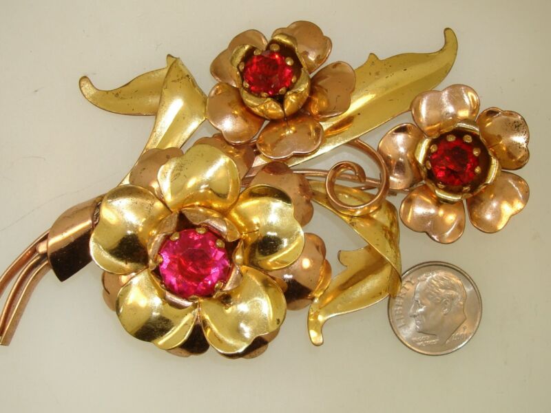 Vintage 1940s yellow and rose gold filled flower pin with rhinestone accents