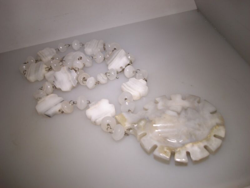 Vintage Mexican white onyx pendant necklace with hand-carved geometric design