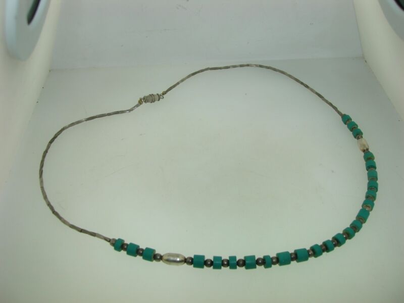 Vintage Southwestern turquoise and silver twisted bead necklace