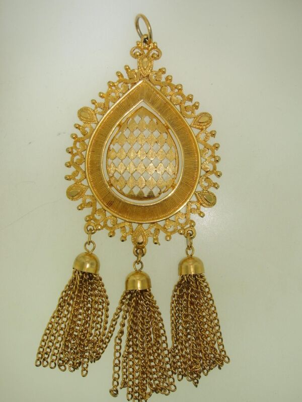 Vintage Lisner gold tone filigree pendant with fringe (1960s-70s)