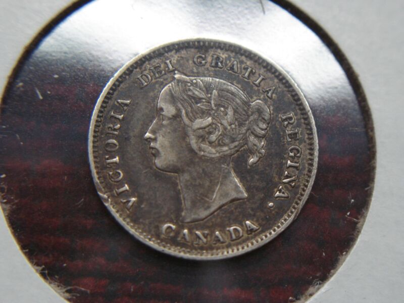 1900 Canada 5 Cents Small Date Silver Coin with Die Crack