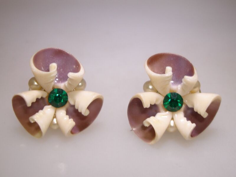 Vintage 1940s seashell and rhinestone earrings with lavender, white pearl accents
