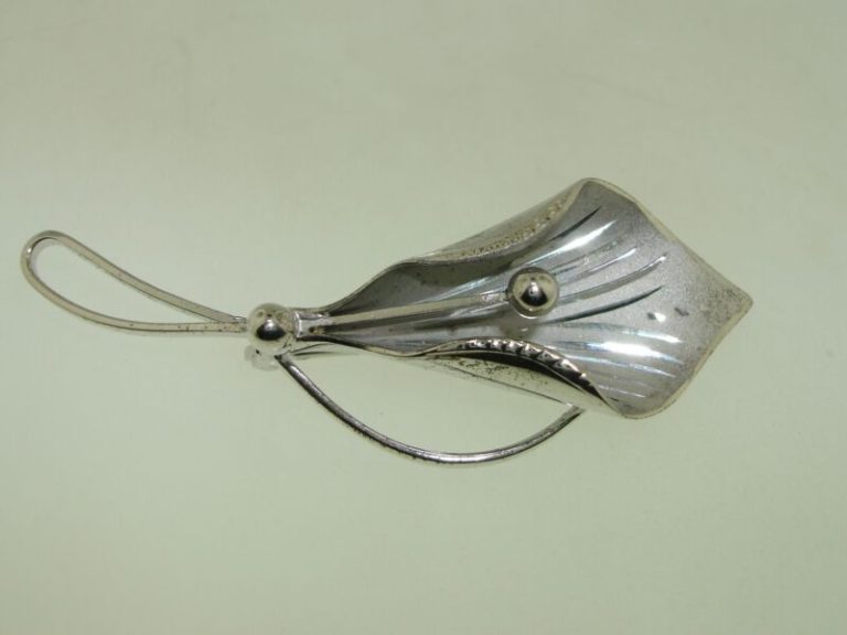 Vintage 1940s Curtis Creations Sterling Silver Calla Lily Pin
