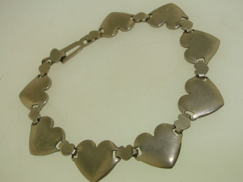 Vintage 1950s silver tone heart bracelet