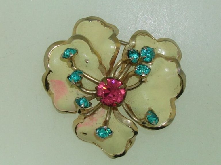 Vintage 1940s Pansy Pin with yellow enamel, blue rhinestones, and goldtone