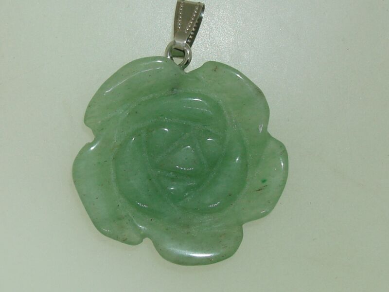 Vintage carved chrysoprase rose pendant