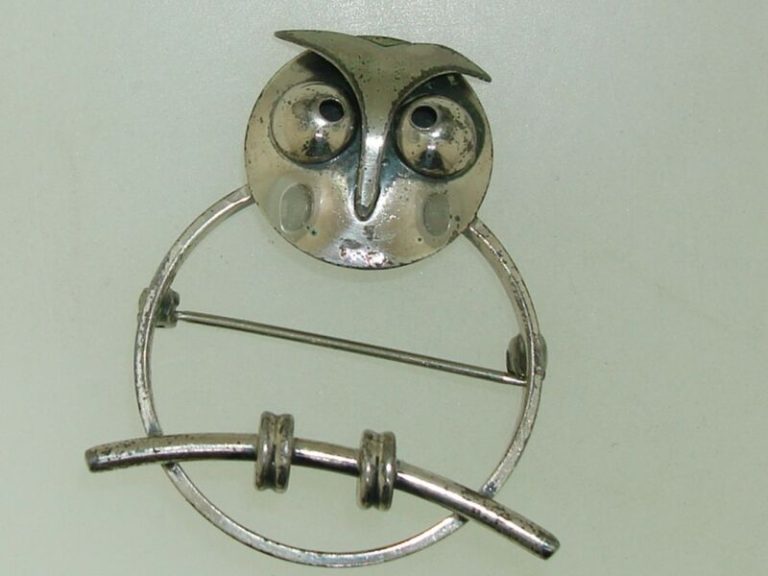 Vintage 1960s Beau Sterling Silver Owl Brooch Pin