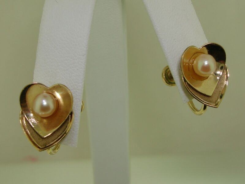 Vintage 14K gold filled heart earrings with freshwater pearls and a unique plaid design.