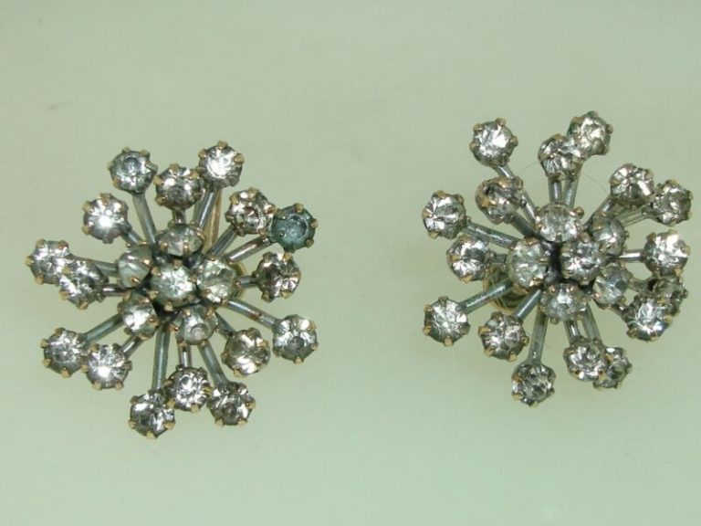 Vintage 1960s C. Reis Co. gold-filled rhinestone snowflake earrings
