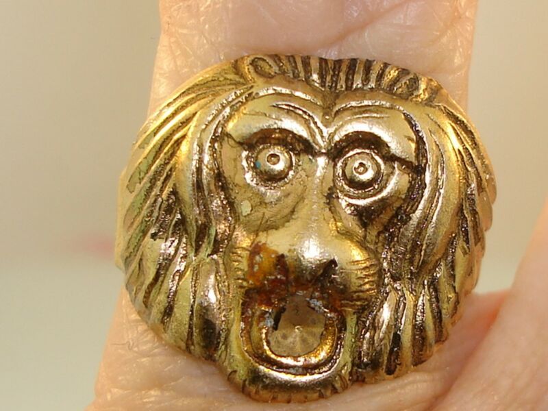 Vintage gold-tone monkey ring from Hong Kong
