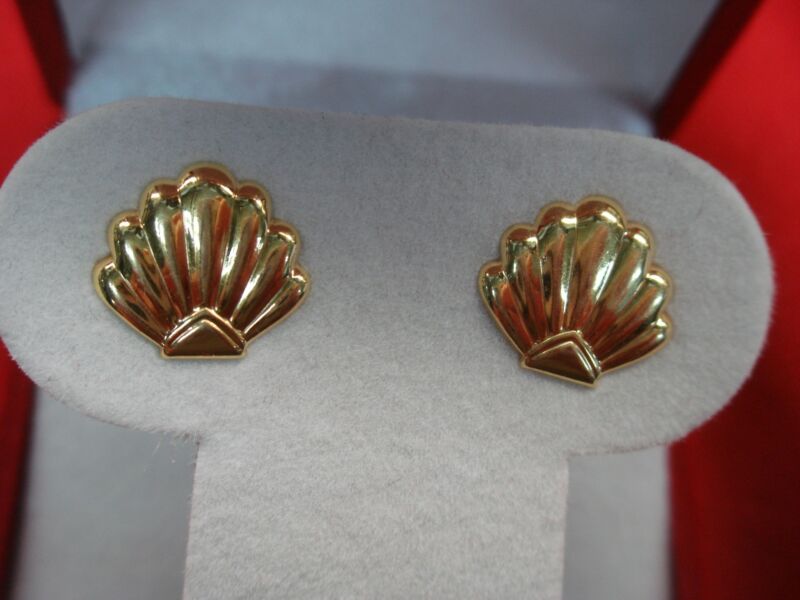14K yellow gold fan stud earrings