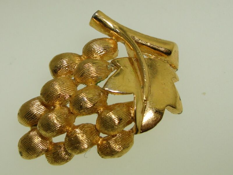 Vintage Trifari grape cluster pin, gold tone, crown logo