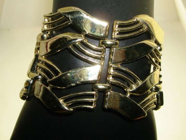 Vintage Coro gold tone wide link bracelet, 1950s-60s
