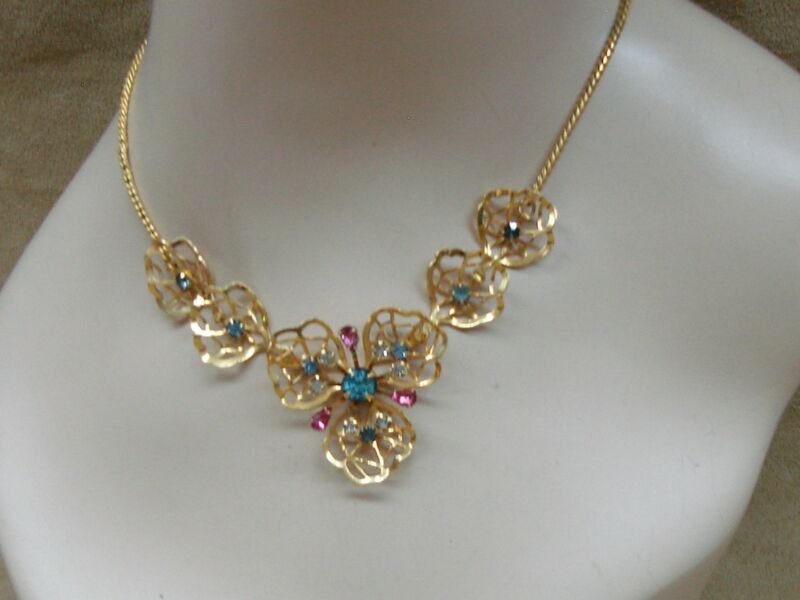 Vintage gold-tone rhinestone flower choker necklace