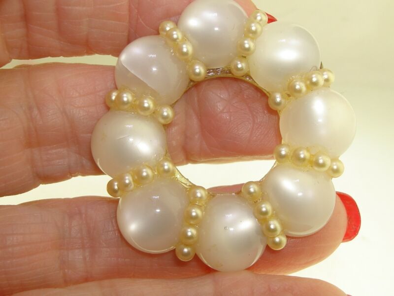 Vintage 1950s Lucite Moonstone & Faux Pearl Circle Pin Brooch