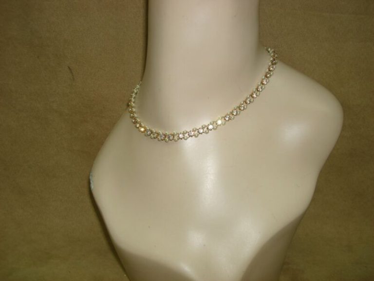 Vintage 1940s faux pearl and rhinestone choker necklace in gold tone