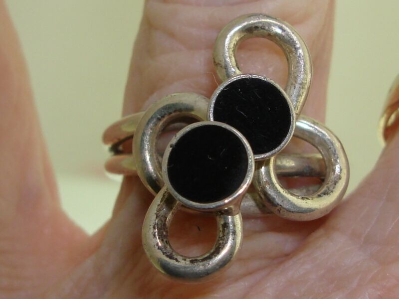 Vintage 1960s sterling silver black enamel retro ring, size 7