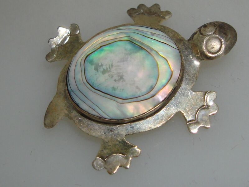 Vintage Mexican sterling silver turtle pin with iridescent mother of pearl