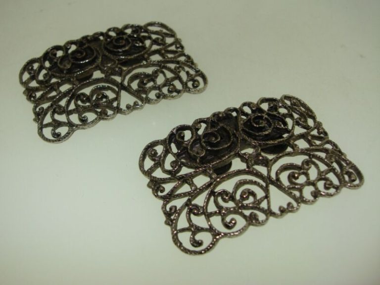 Vintage Musi silver filigree shoe clips, patent dated 1969.