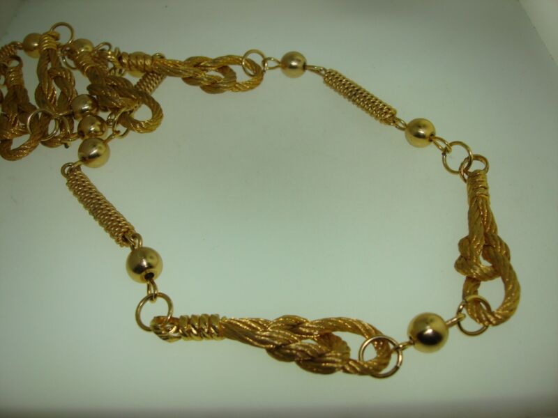 Vintage 1980s gold tone twisted link statement necklace