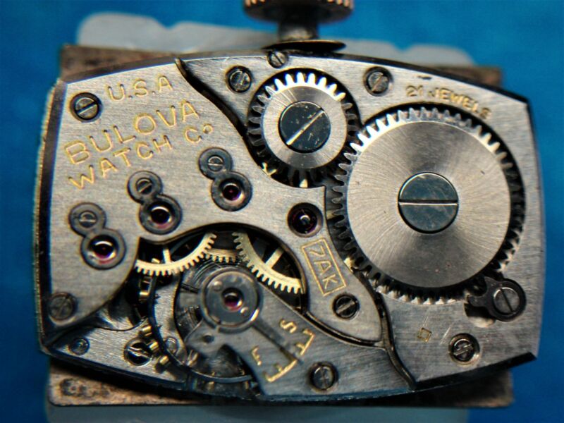 Bulova 7AK 21 Jewel Watch Movement - Solid Rose Gold, Parts or Restoration