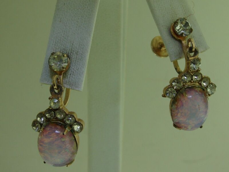 Vintage 1950s faux opal and rhinestone dangle earrings in rose gold with screw backs.