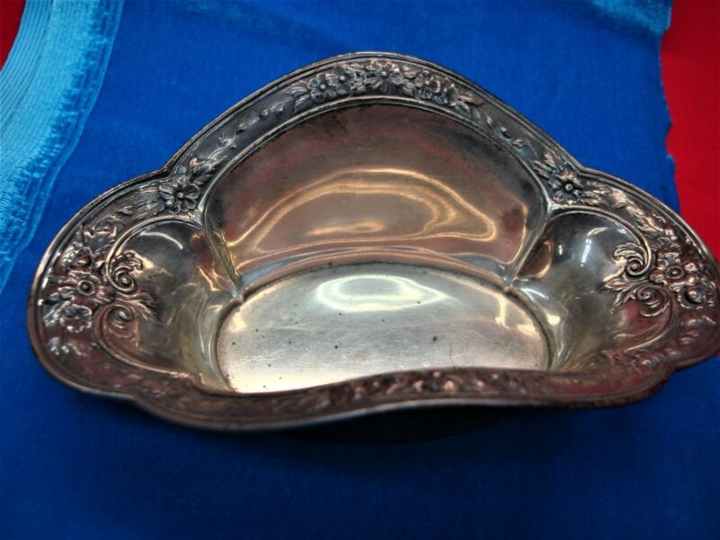 Antique International Sterling Repoussé Nut/Candy Dish