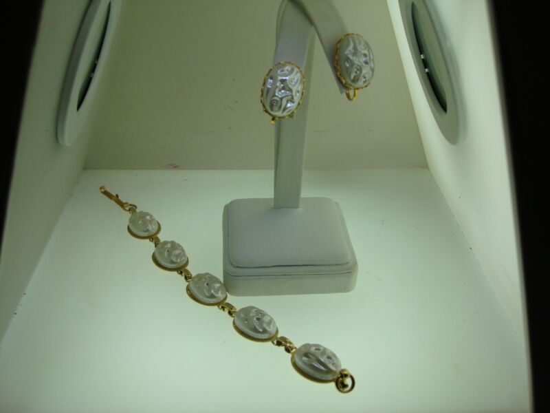 Vintage 1950s Lucite Faux Pearl Bracelet & Earrings Set - Creamy White Gold Tone