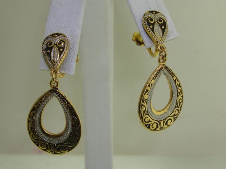 Vintage 1960s black and gold enamel dangle earrings