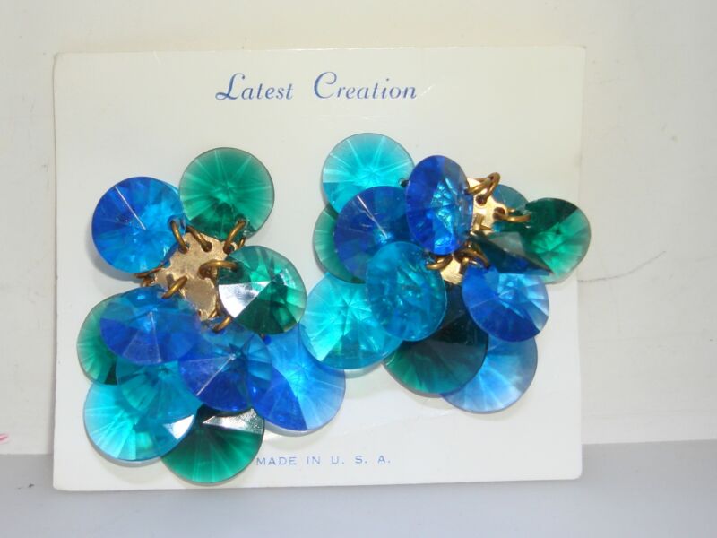 Vintage 1970s blue and green facet clip-on earrings, minty condition