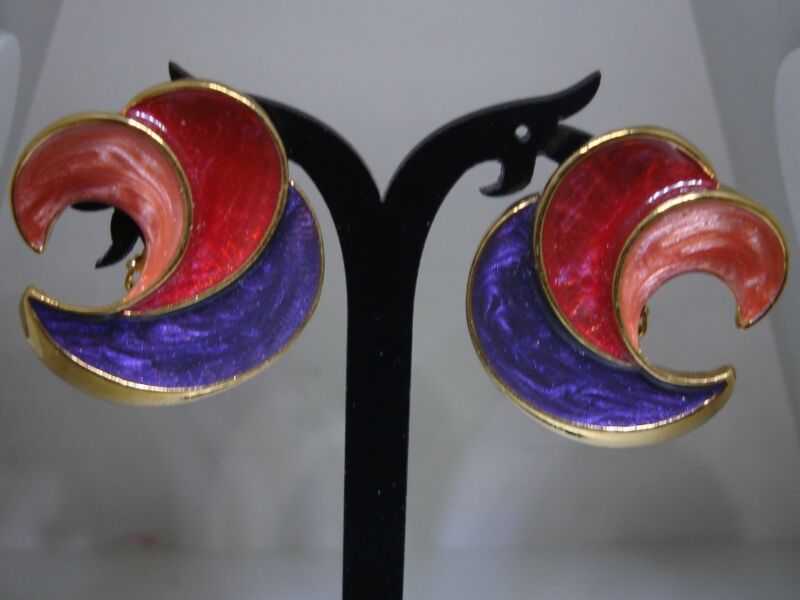 Vintage 1980s gold-tone enamel swirl clip-on earrings
