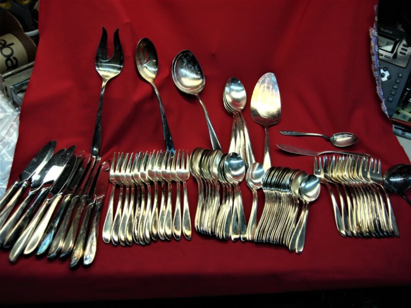 Vintage Holmes & Edwards Rhythmic Pattern Silverplate Flatware Set in Chest