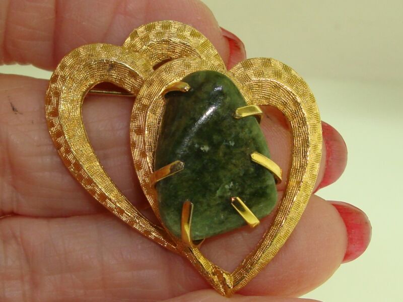 Vintage BSK double heart jade pin, 1980s brushed gold tone jewelry