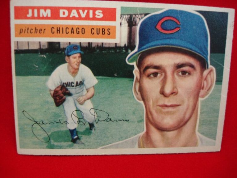 1956 Topps Baseball Card #102 of Jim Davis, Chicago Cubs pitcher