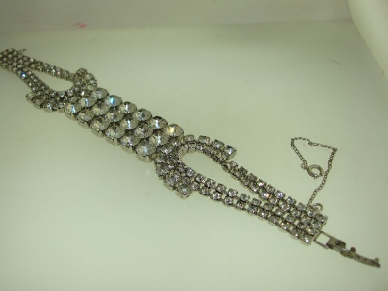 Vintage 1970s rhinestone bracelet with unique 4-row design